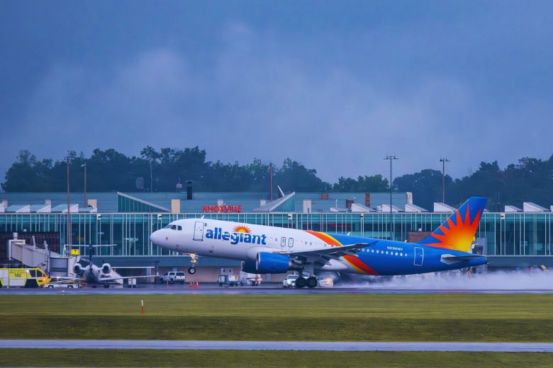 Closest Airport to Gatlinburg and Pigeon Forge